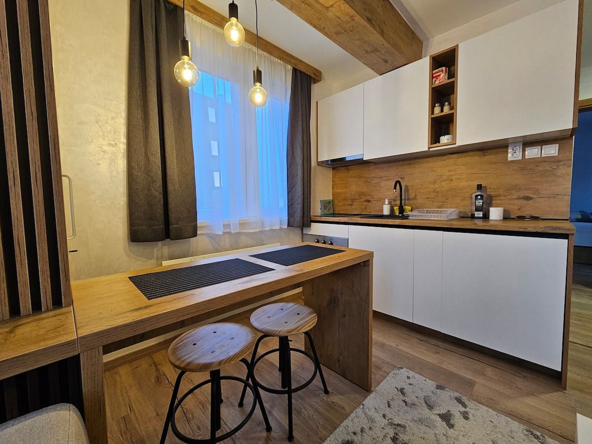 Apartman Mak Jahorina kuhinja i trpezarija