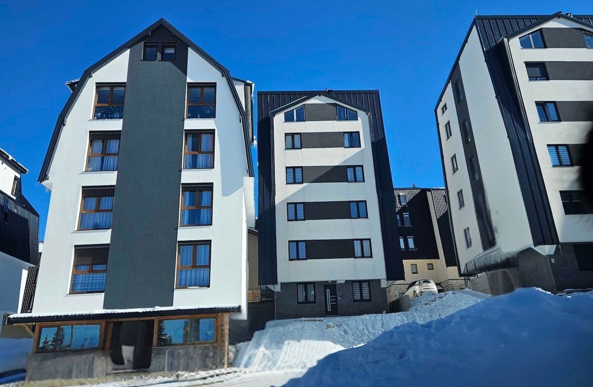Apartman Mak Jahorina ski room i zgrada